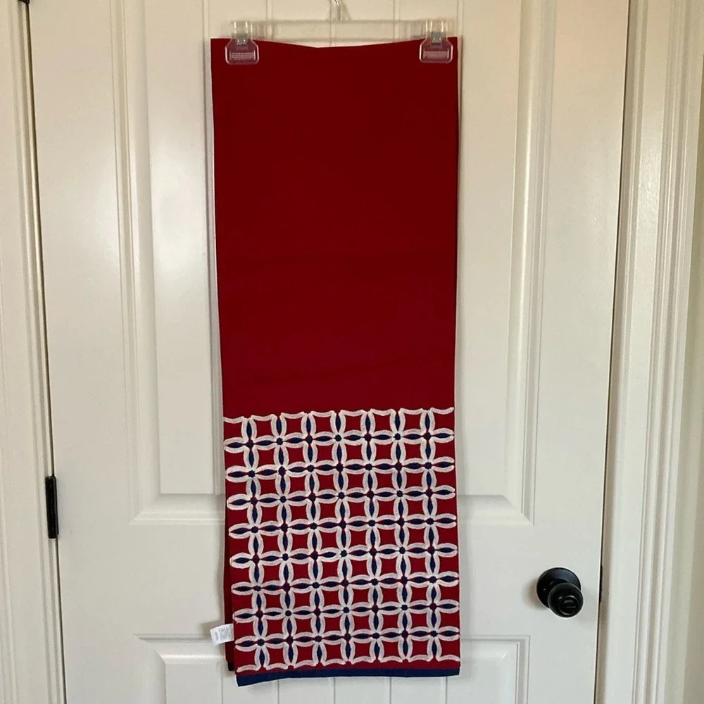Pier 1 Red White‎ Blue Geometric Embroidery Table Runner NWT Americana Nautical